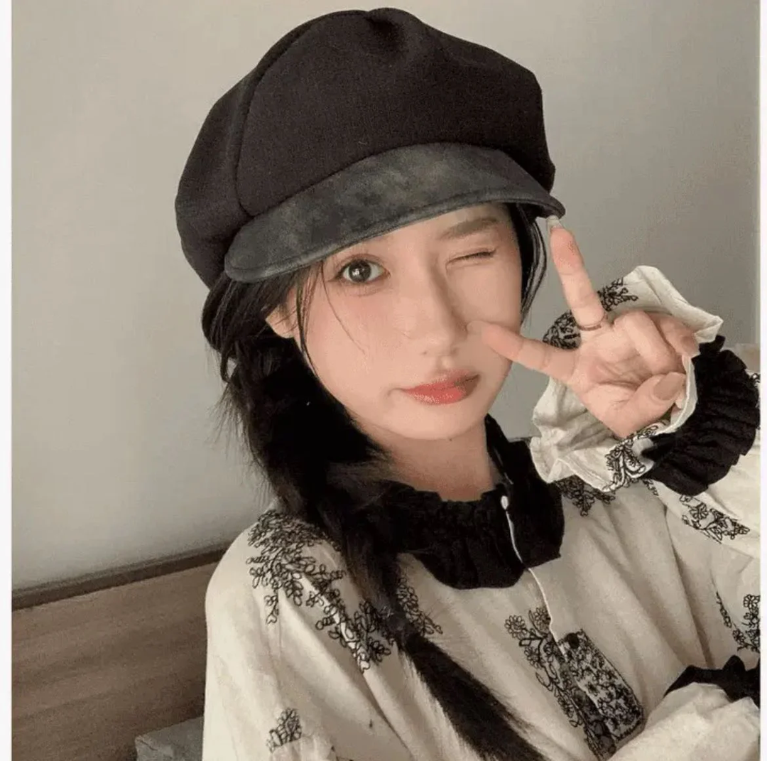 A cloud octagonal hat with five adjustable wearing styles