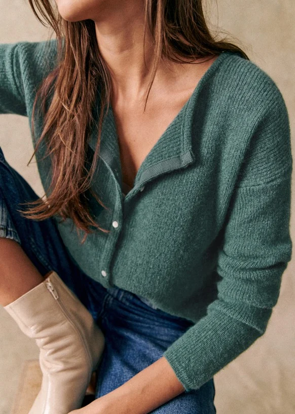 Button Super Soft Kint Cardigan
