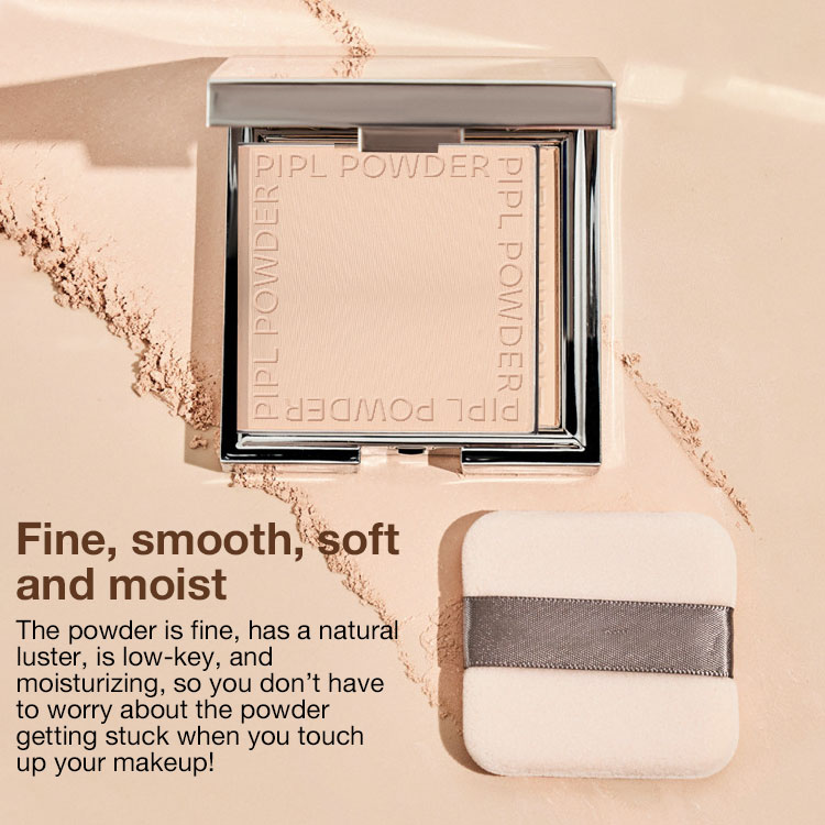 Small silver box powder