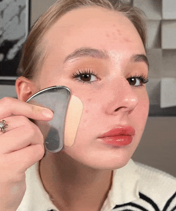 Water Glow Skin Moisturizing Foundation