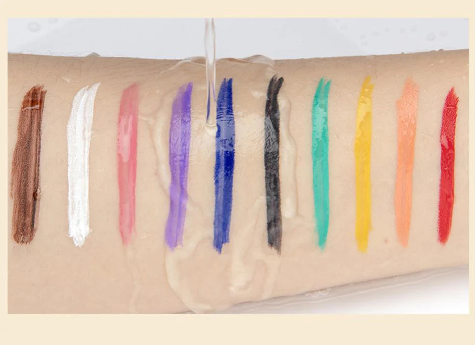 CAT EYE LIQUID EYELINER