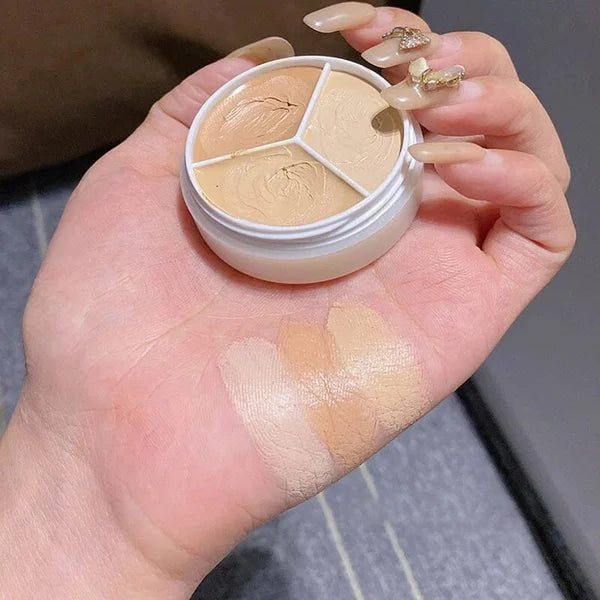 Tri-Color Concealer Palette Of Covers Acne Marks Dark Circles🔥