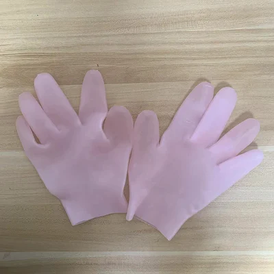 Silicone moisturizing hand mask
