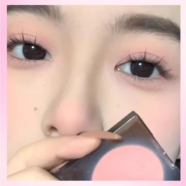 Single-Color Matte Blush
