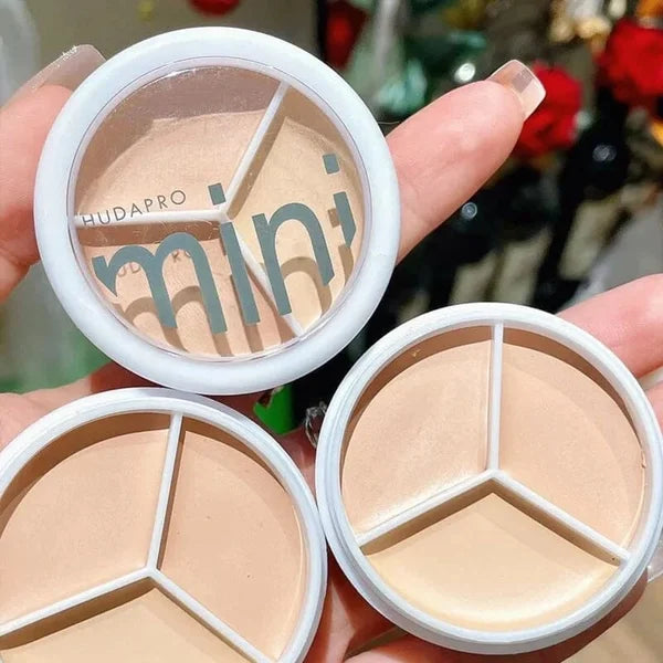 Tri-Color Concealer Palette Of Covers Acne Marks Dark Circles🔥