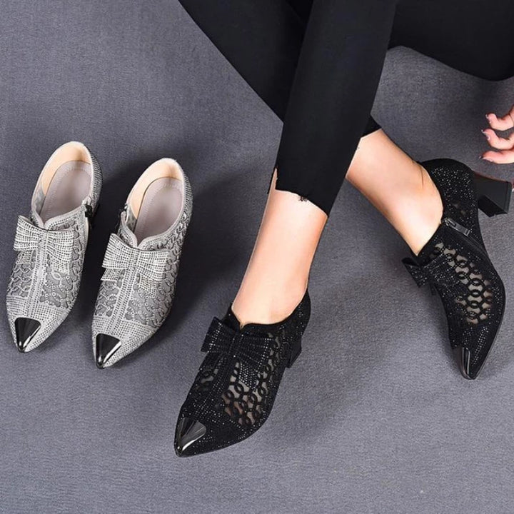 New versatile hollow mesh sandals