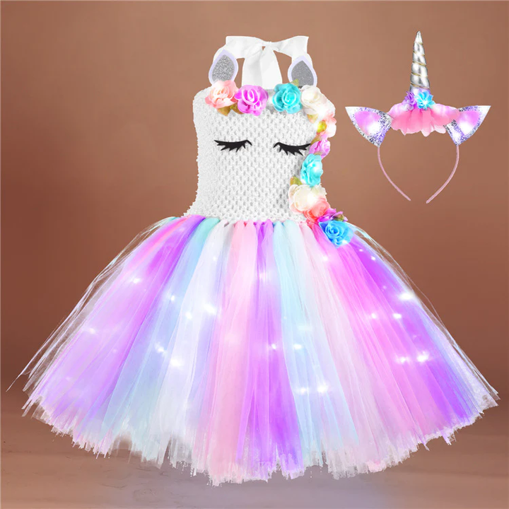 PARTY GIRL STYLE