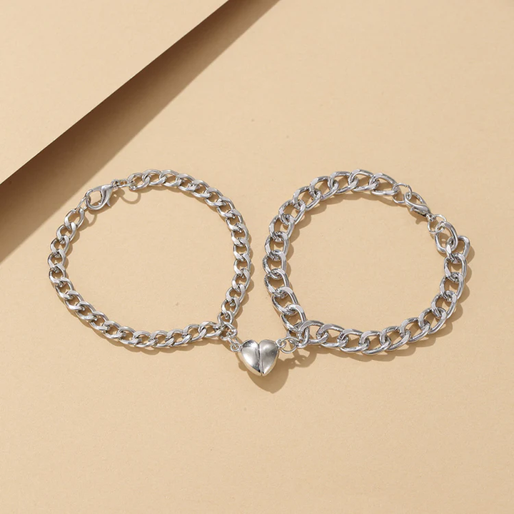 MAGNETIC LOVE BRACELET SET