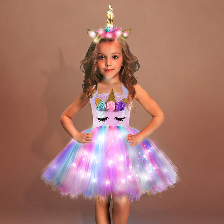 PARTY GIRL STYLE