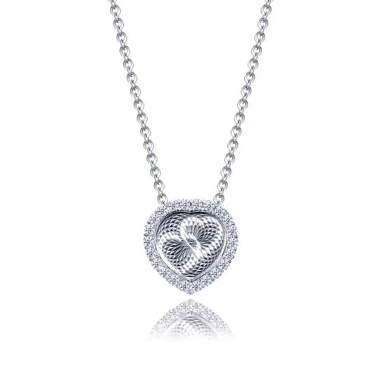 Mesmerizing Heart Pendant Necklace