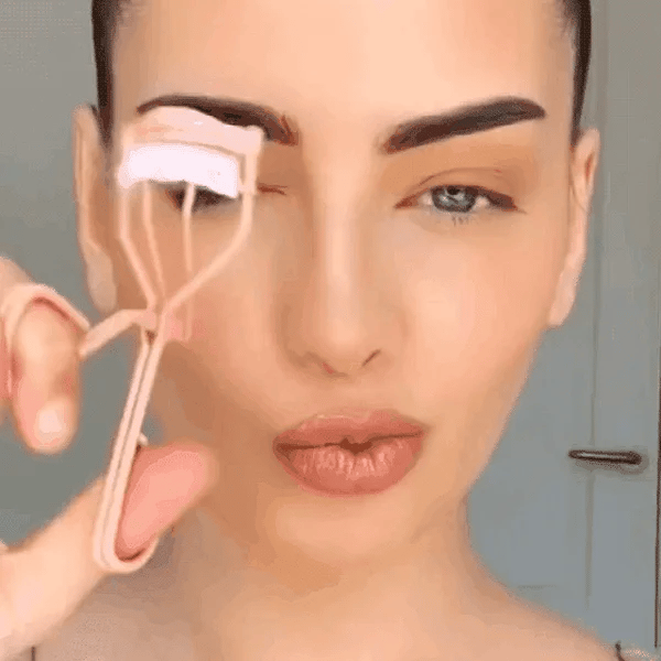🔥LAST DAY 50% OFF 🔥New Eyelash curler with brush Makeup Tools