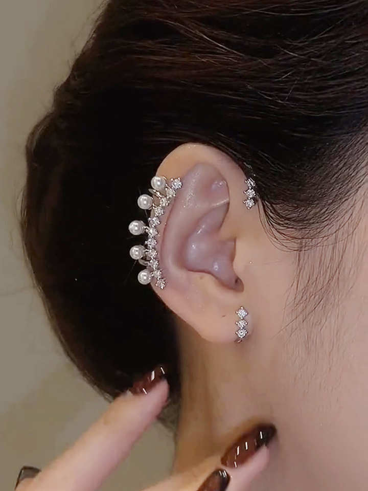 White Pearl Non Piercing Clip Earrings