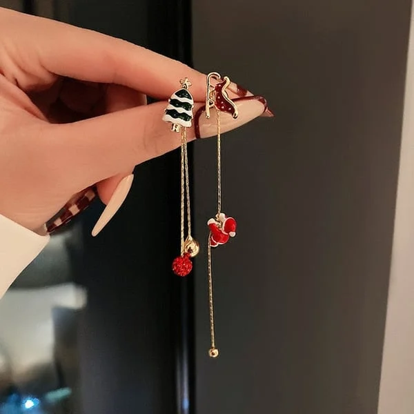 Moving Santa Claus Dangle Earrings