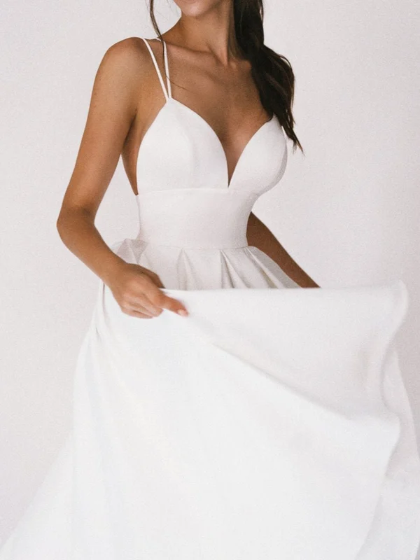 Elegant strappy V neck dress
