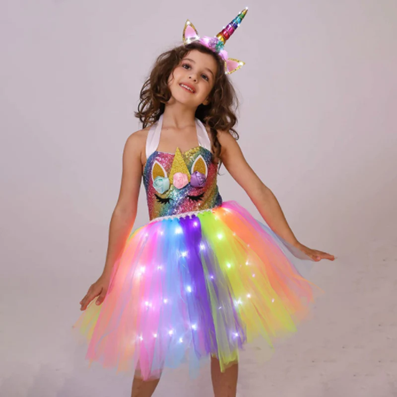 PARTY GIRL STYLE