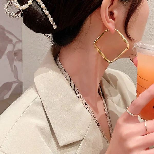 Fashion Oval Earrings