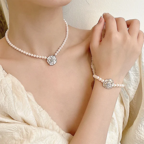 Elegant Pearl Camellia Necklace