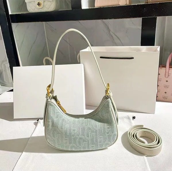 Ladies Niche Vintage Canvas Baguette Underarm Bag