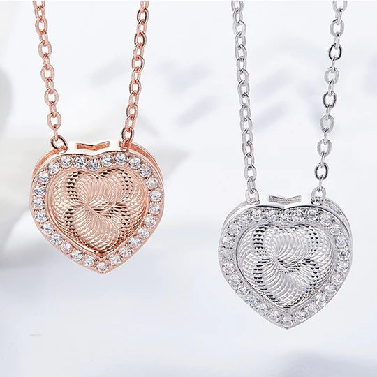 Mesmerizing Heart Pendant Necklace