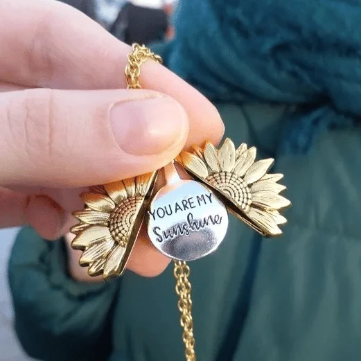 🔥🌞"You Are My Sunshine" Sunflower Necklace🌻