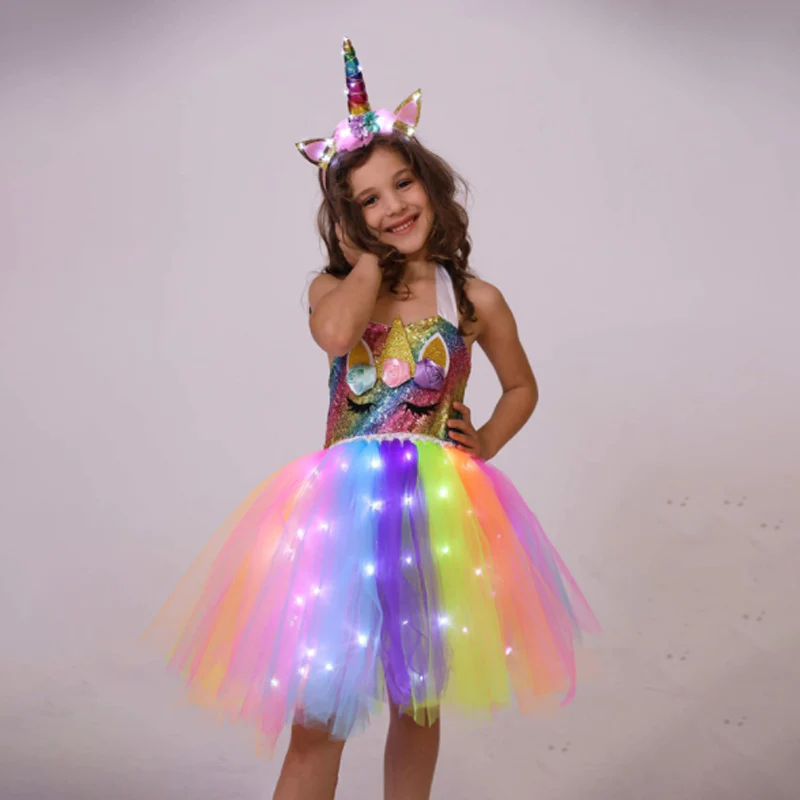 PARTY GIRL STYLE