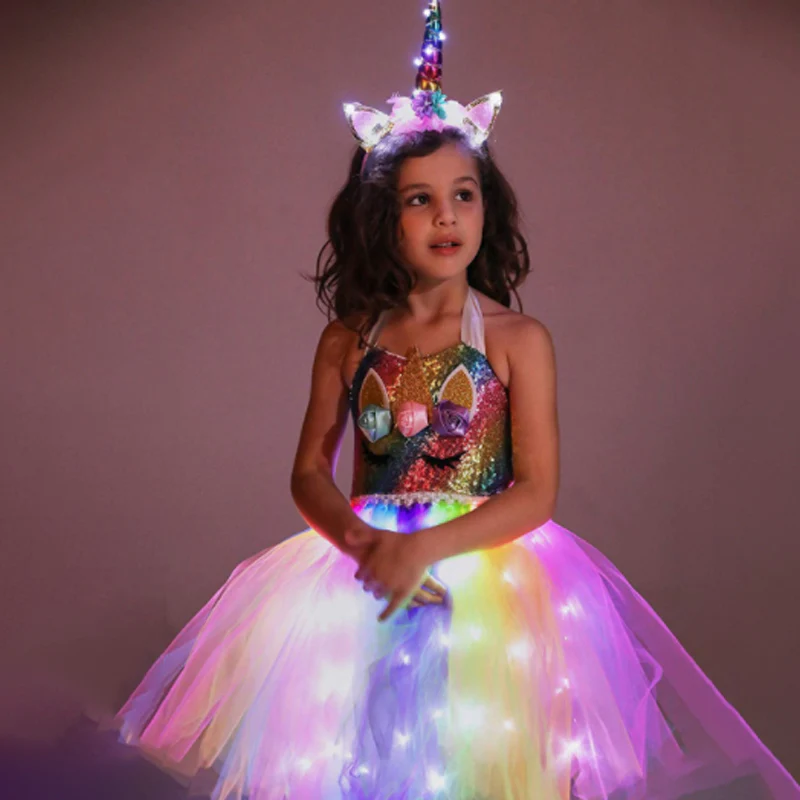PARTY GIRL STYLE