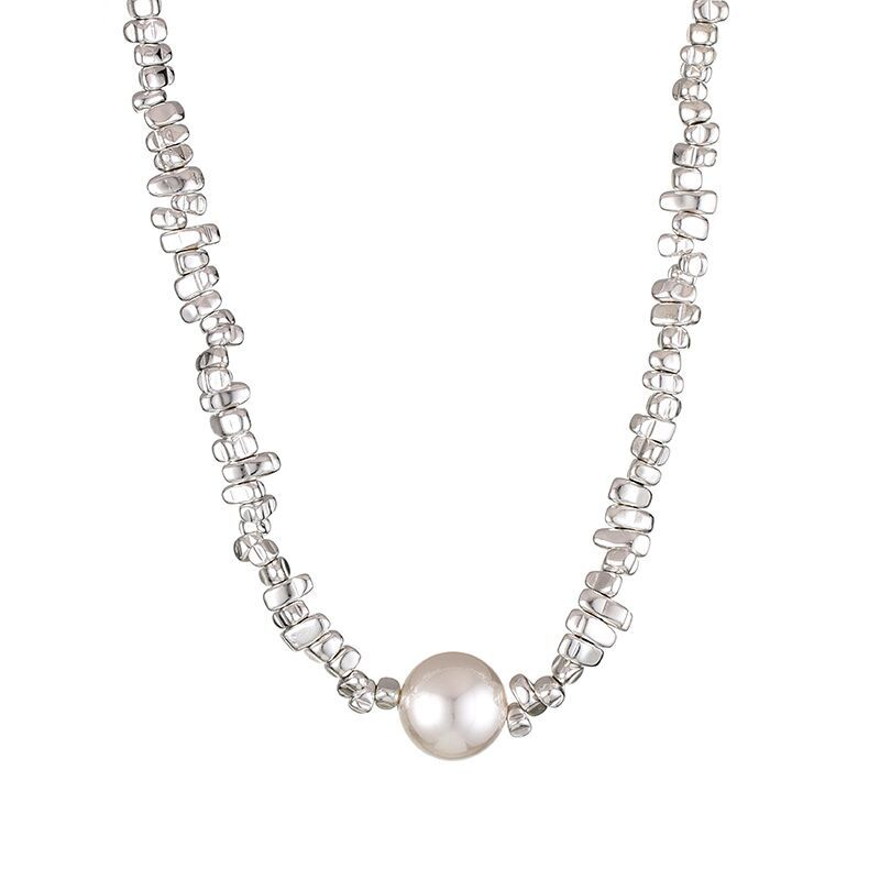 Simple Pearl Necklace