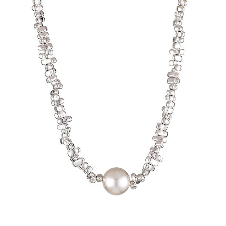 Simple Pearl Necklace