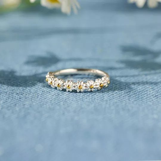 DAISY RING