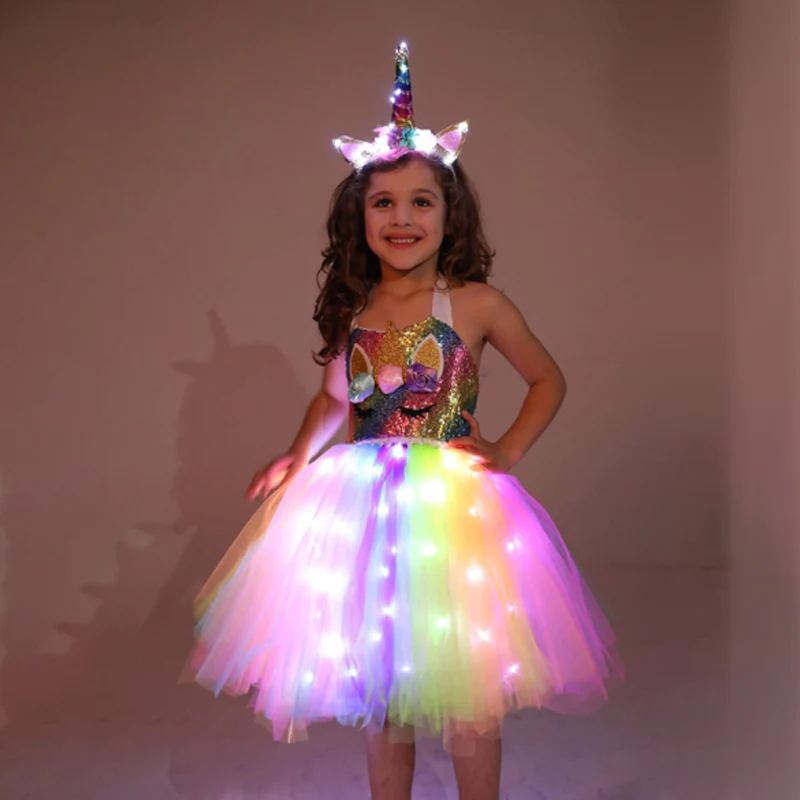 PARTY GIRL STYLE