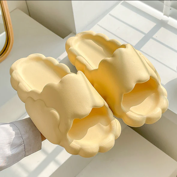 Premium Cute Cloudy Slides