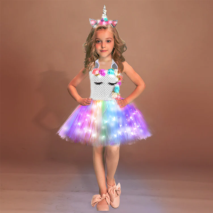 PARTY GIRL STYLE
