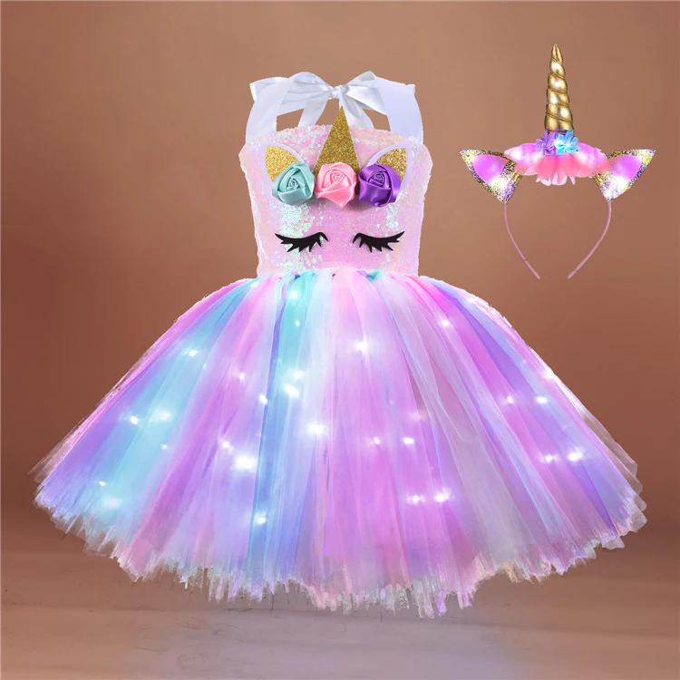 PARTY GIRL STYLE