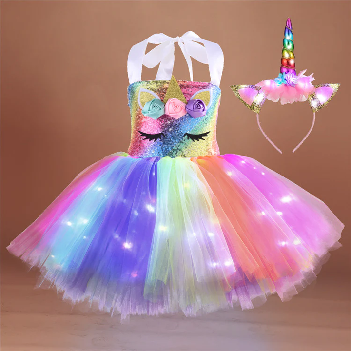 PARTY GIRL STYLE